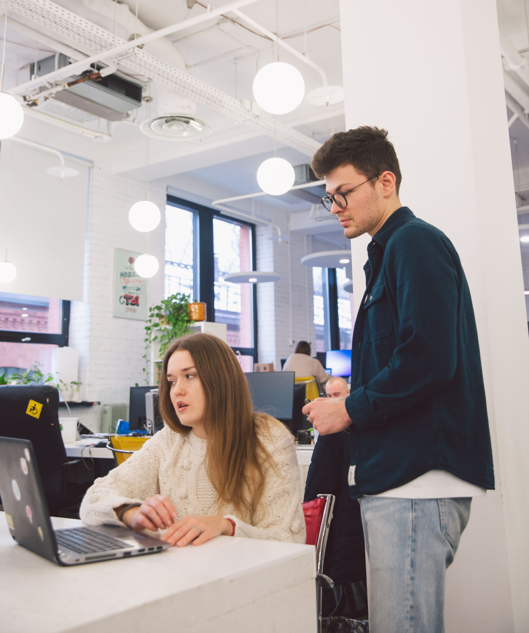 Work directly with senior creatives with 15+ years across brand design, art direction and motion — trusted by international corporations, startups, marketing agencies and small businesses alike. Agency-grade craft, without the agency overhead.